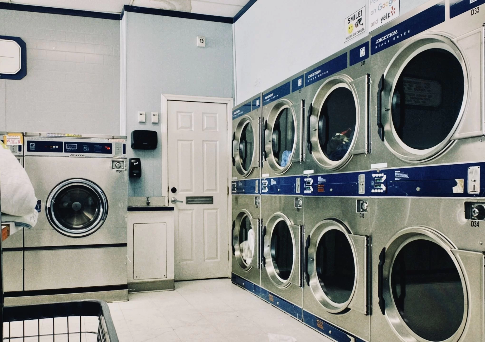 internal-look-of-a-coin-laundry-shop-featured